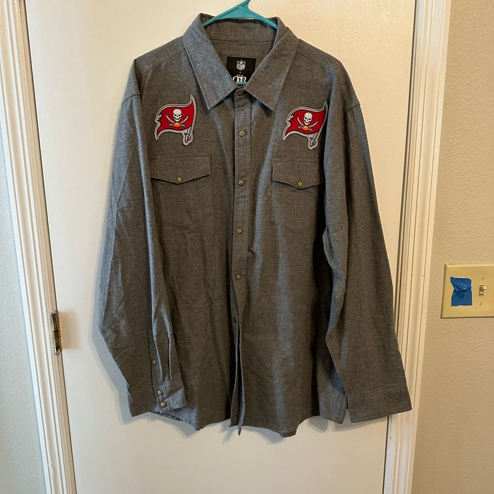 Tampa Bay Buc’s NFL Gray Shirt by Darius Rucker